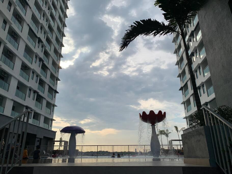 Mishal'S Homestay-Vista Bangi Studio Service Apartment Kajang Esterno foto