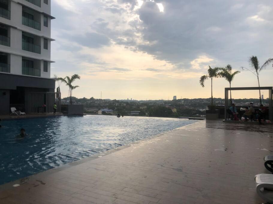 Mishal'S Homestay-Vista Bangi Studio Service Apartment Kajang Esterno foto