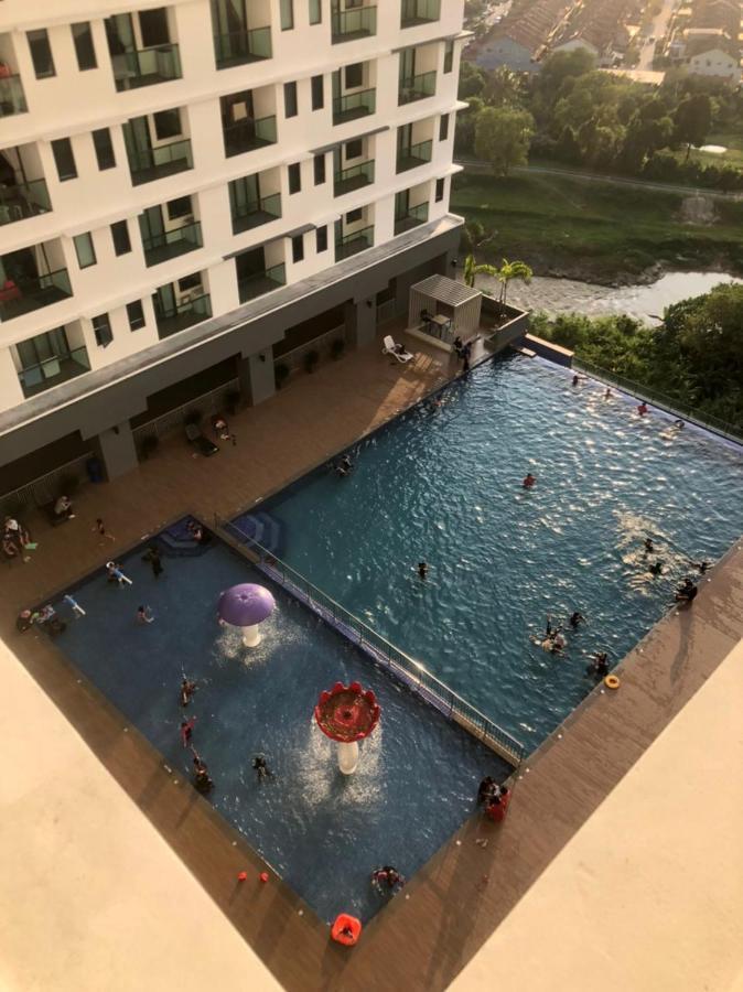 Mishal'S Homestay-Vista Bangi Studio Service Apartment Kajang Esterno foto