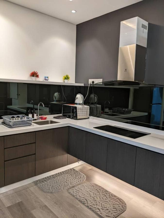 Mishal'S Homestay-Vista Bangi Studio Service Apartment Kajang Esterno foto